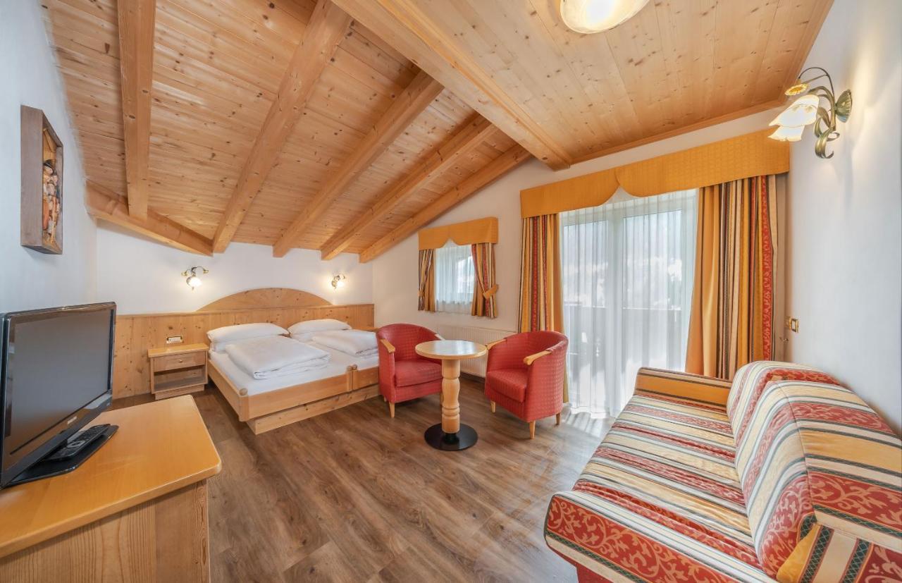 Hotel Rodella Selva di Val Gardena Kültér fotó