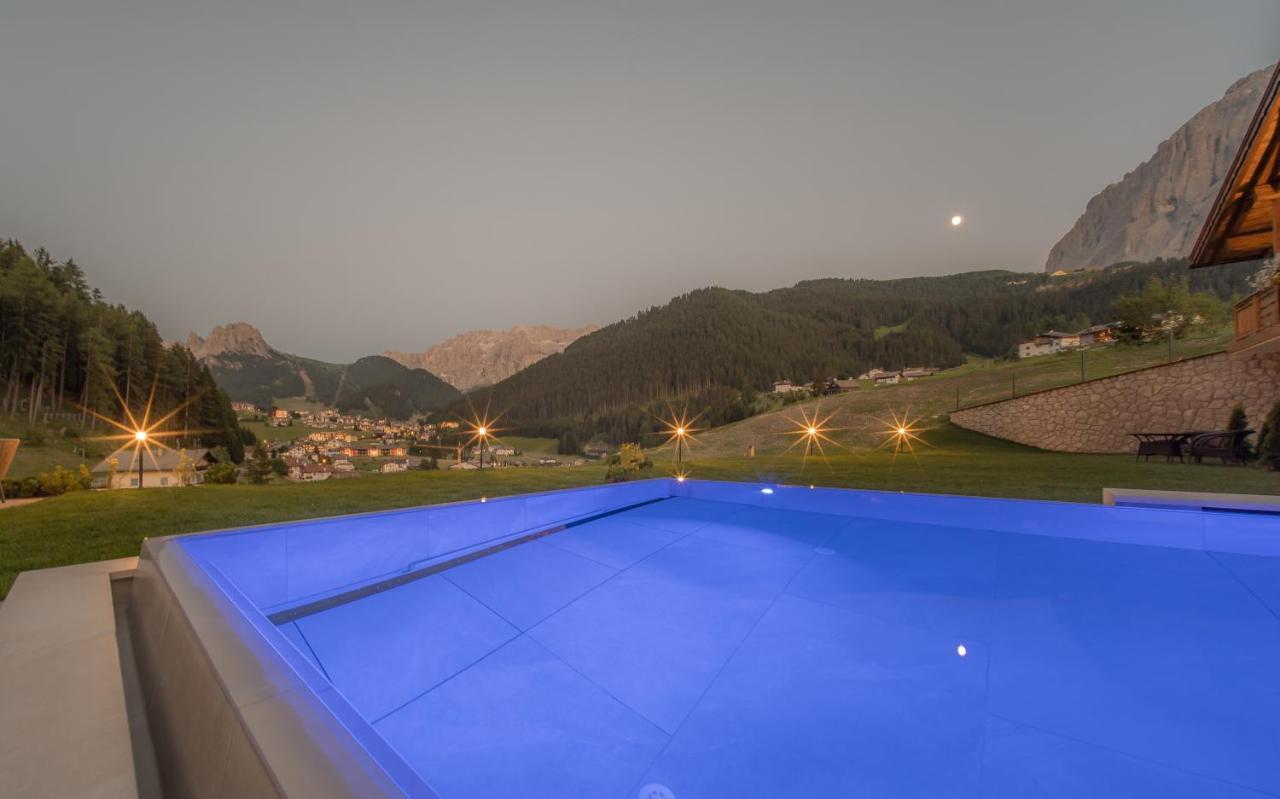 Hotel Rodella Selva di Val Gardena Kültér fotó