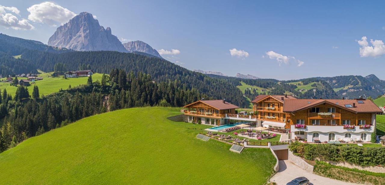Hotel Rodella Selva di Val Gardena Kültér fotó